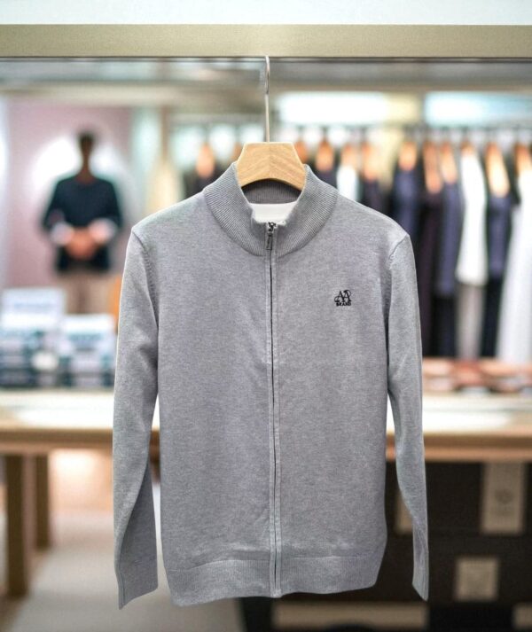 WhatsApp Image 2025-10-19 at 2.51.34 AM (1) Women’s Zip-Up Knit Jacket – Minimal Style Gray